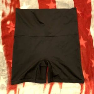 *JOCKEY* Black Slimming/Shapewear Shorts